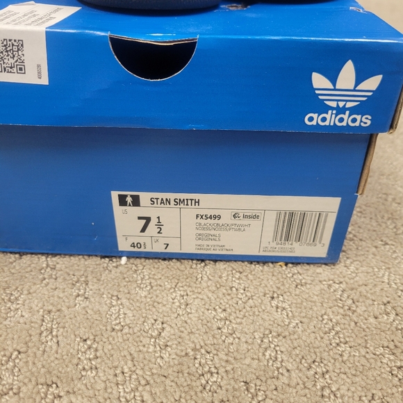 Adidas black sneakers mens 7.5 - Picture 2 of 4